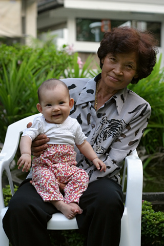 grandma08