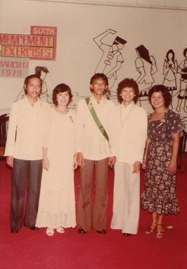 POSING_WITH_TEACHERS